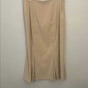 Norton McNaughton Classic Beige Pencil Skirt